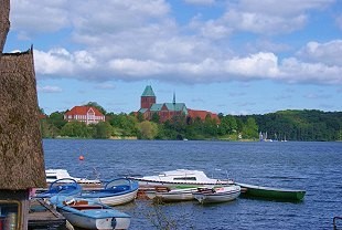 Blick über den See auf den Ratzeburger Dom von Ratzeburg