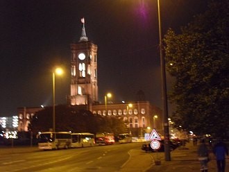 Rotes Rathaus bei Nacht Berlin - Rotes Rathaus bei Nacht