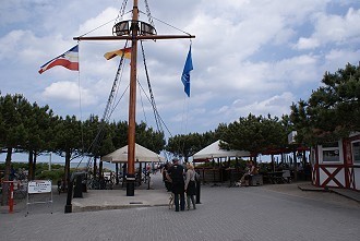 Strandpromenade am Badestrand von Zingst