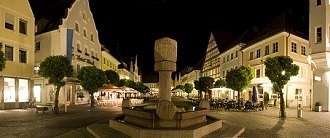Marktplatz von Augsburg mit Brunnenskulptur Marktplatz von Augsburg mit Brunnenskulptur