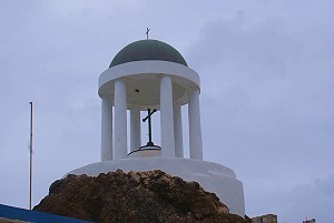 der Felsen El Fraile mit dem Kreuz