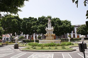 Brunnen auf der Plaza Weyler