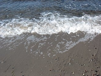 Badestrand an Ostsee auf Höhe Altenkirchen